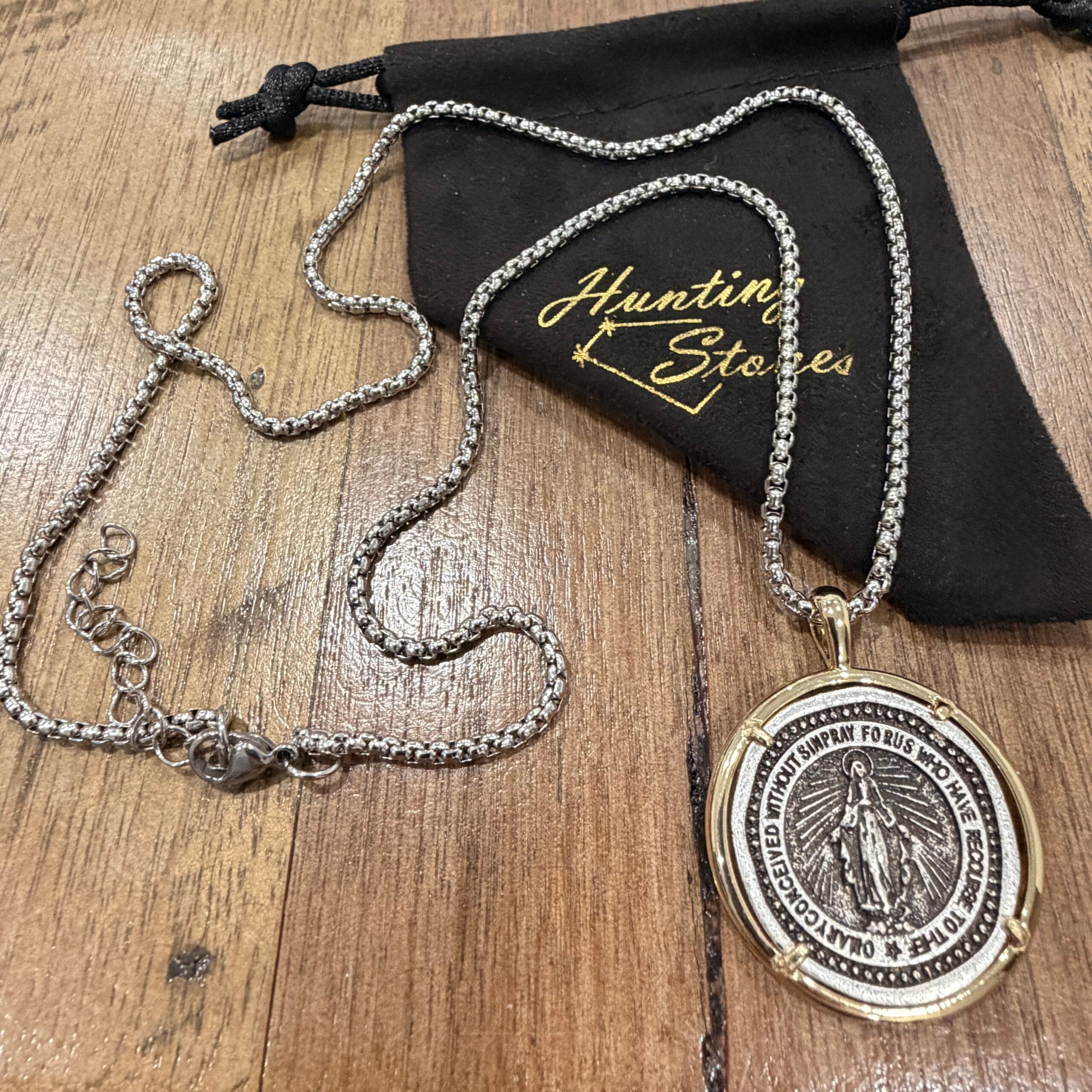 Unisex Virgin Mary Coin Necklace - Madonna Faith 30mm - Stainless Steel Chain