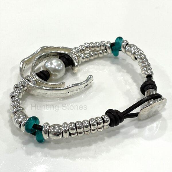 Genuine leather wrap pearl bracelet 8 inch Green