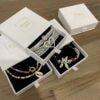 Hunting Stones Quality Pearl White Gift Box (D) 10 x 10 x 3.5cm