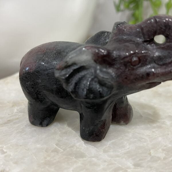 Beautiful Garnet Elephant - 61mm 03 - Luck
