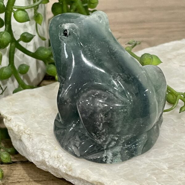 Beautiful Green Fluorite Crystal Frog - 57mm 01AE