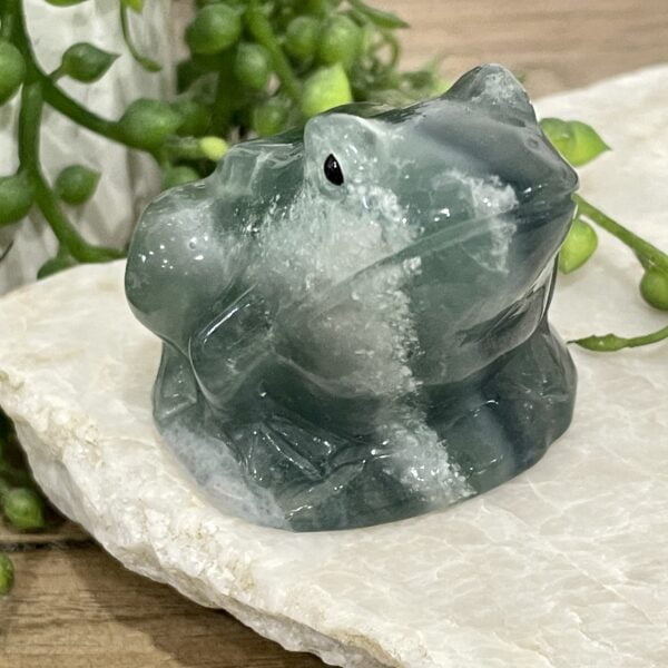 Beautiful Green Fluorite Crystal Frog - 57mm 01AE