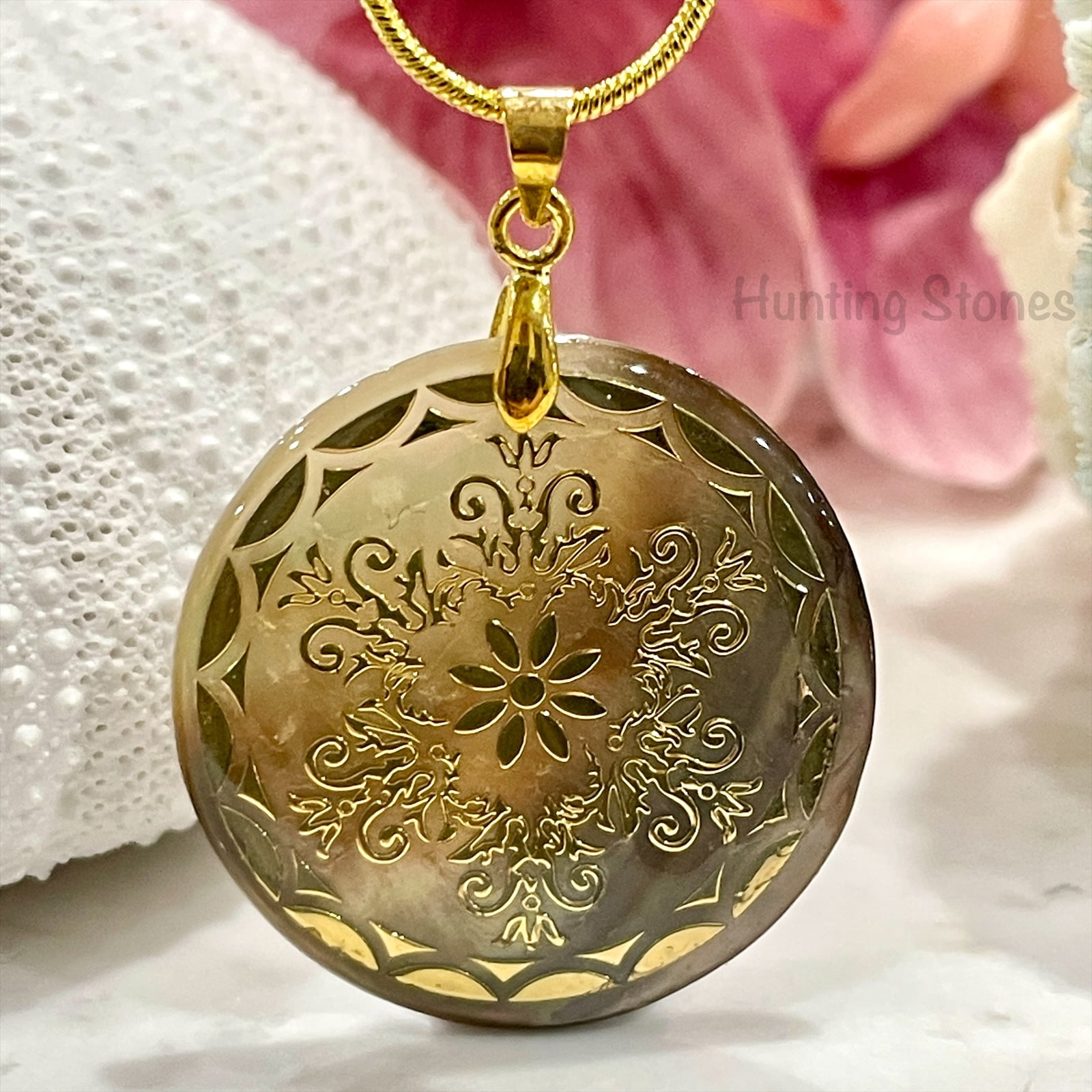 Handmade Natural Abalone Shell Gold Flower Mandala Necklace 30mm