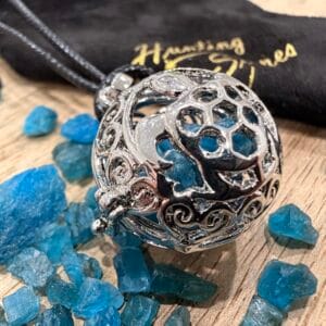 Apatite Crystal Turtle Necklace - Spiritual Focus Communication Turtle Locket
